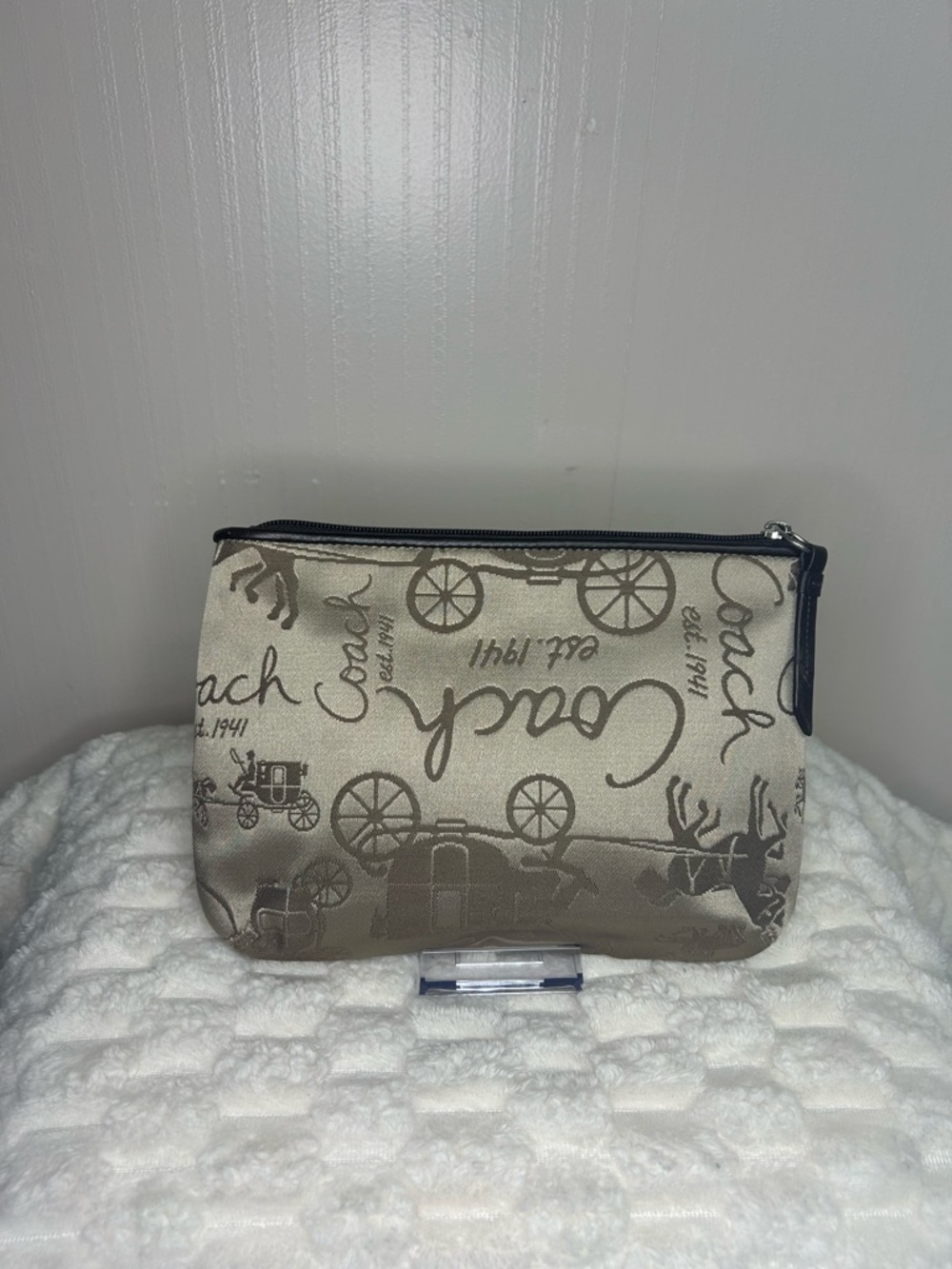 Coach Beige & Brown Signature Horse & Carriage Small Cosmetic Pouch - Picture 3 of 7
